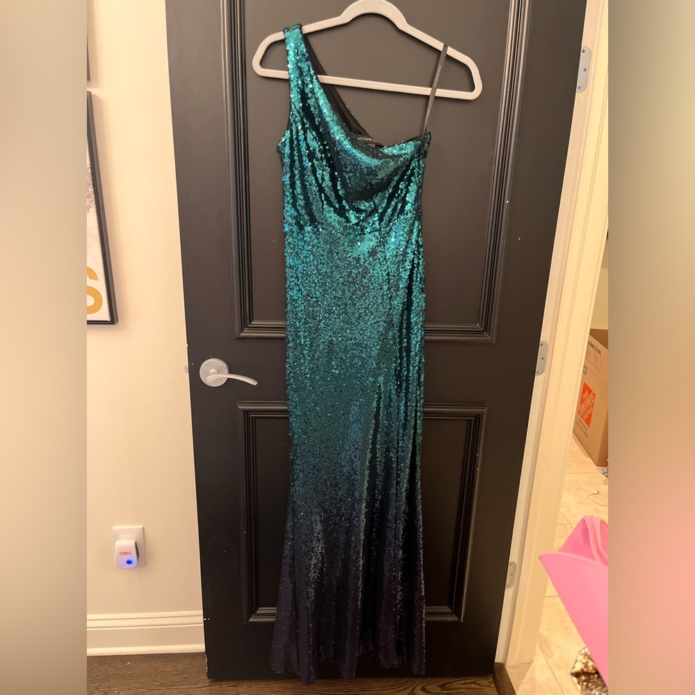 Every Pretty one shoulder sequin dress